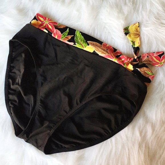 VENUS Other - 📦 REDUCED! HIGH WAIST FLORAL BAND BOTTOM